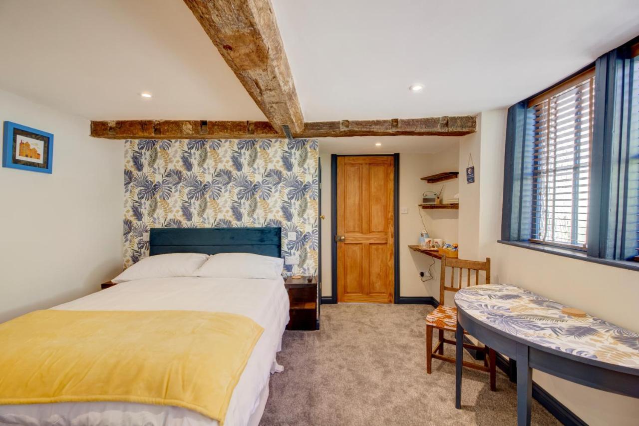 Green Parrot House Bed & Breakfast Devizes Exterior photo